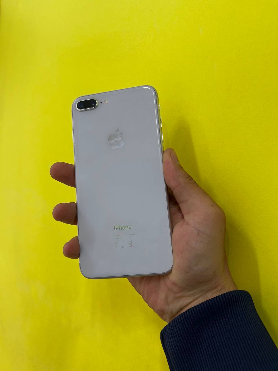 iPhone 8 Plus 64GB 76% White