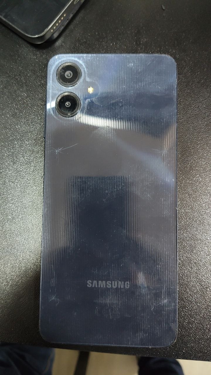 Samsung Galaxy A06 (Разбитый экран)